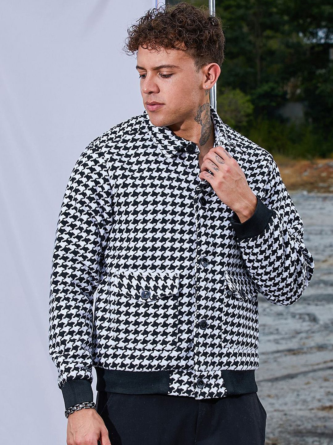 CAHOOT Men Spread Collar Houndstooth Printed Cotton Casual Biker Jacket