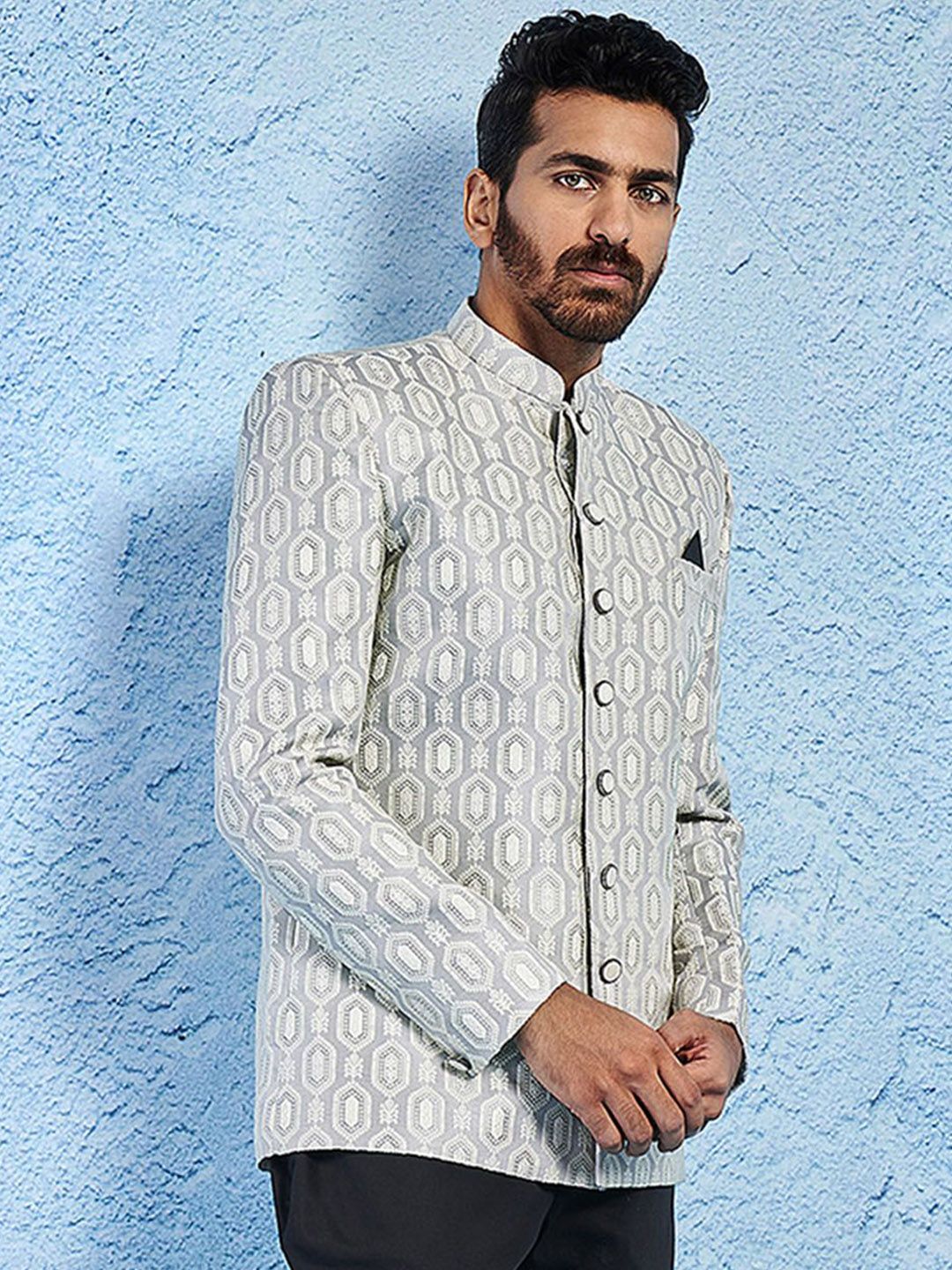VASTRAMAY Self Design Mandarin Collar Slim-Fit Jacquard Bandhgala Blazers