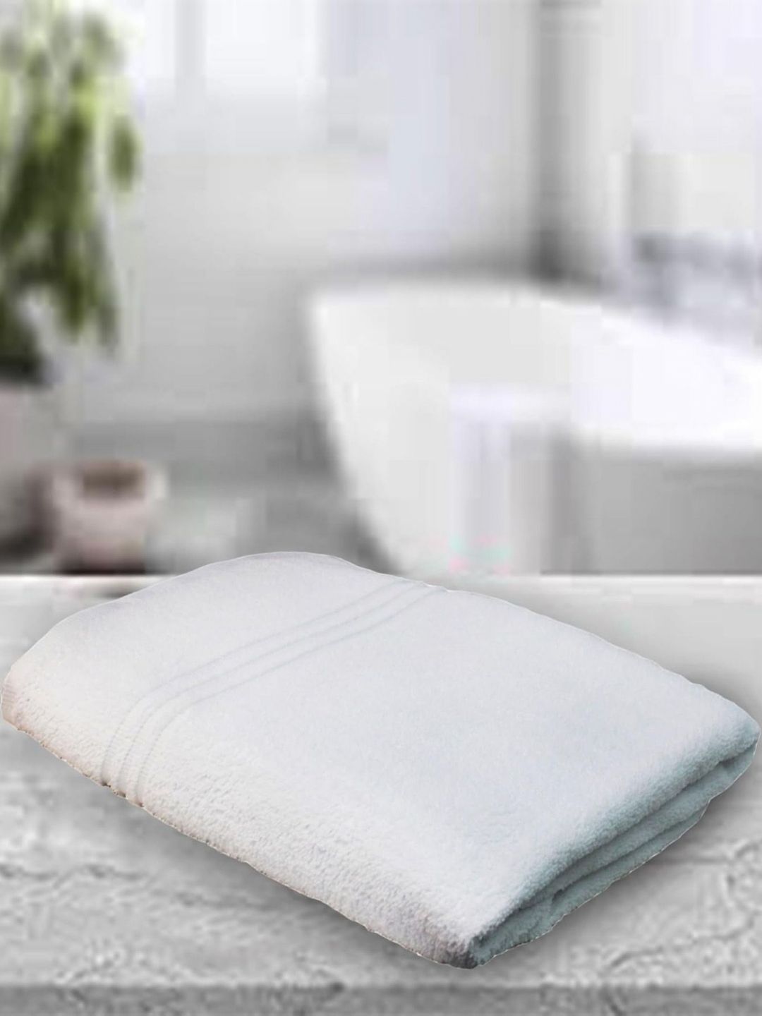 Lushomes White Microfiber 257 GSM Bath Towel