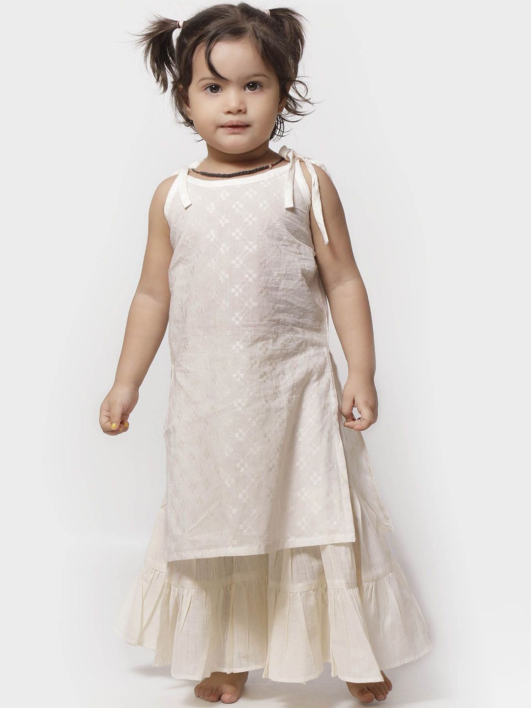 TJORI Girls Embroidered Shoulder Straps Straight Pure Cotton Kurta With Skirt