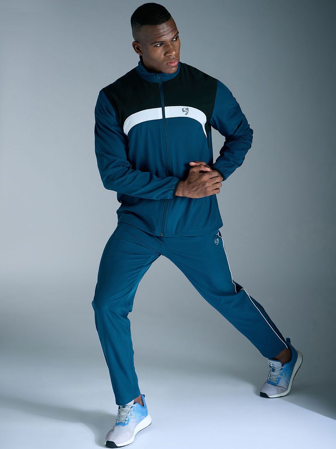 SG Men Teal Full Sleeves High Neck Mid-Rise Tracksuits