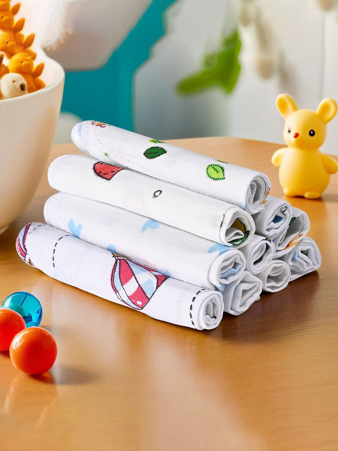 Kuber Industries White & Green 10 Pieces 210 GSM Printed Cotton Face Towels