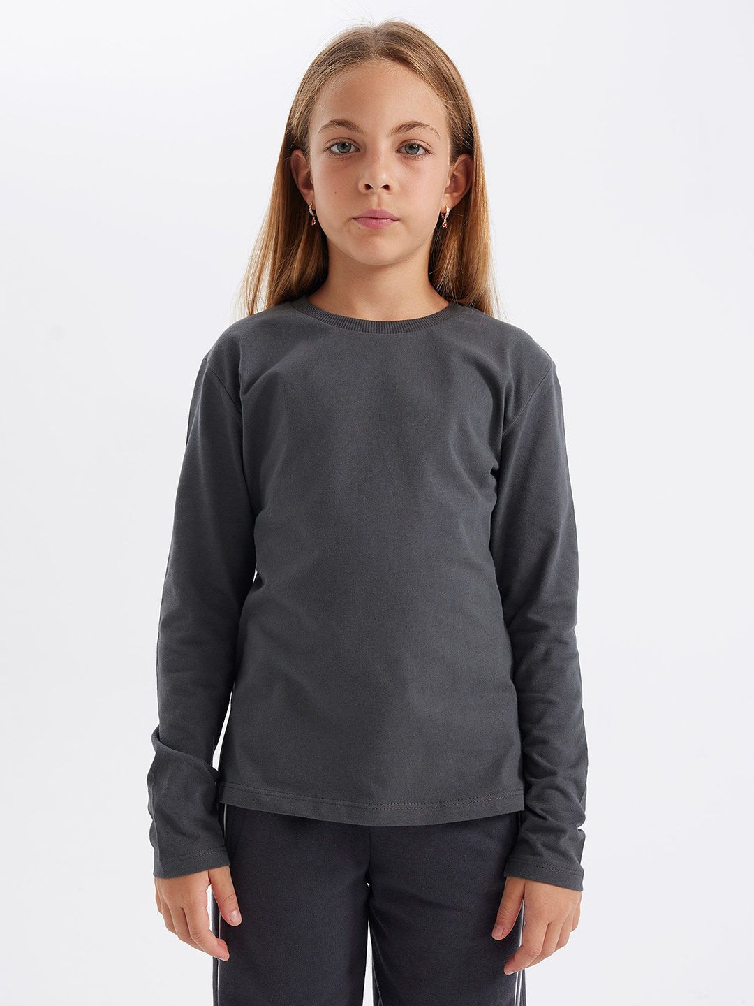 DeFacto Girls Solid Round Neck Cotton T-shirt