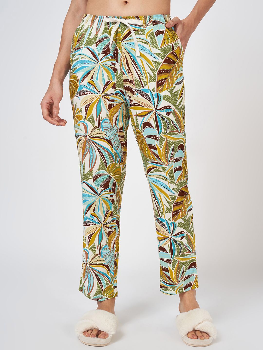 Dreamz by Pantaloons Women Printed Lounge Pants