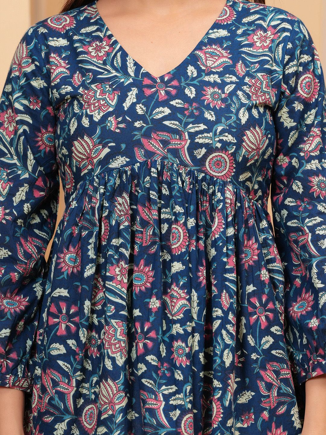 Buy Mizaz Women Floral Printed V-Neck Cotton Top - Tops for Women