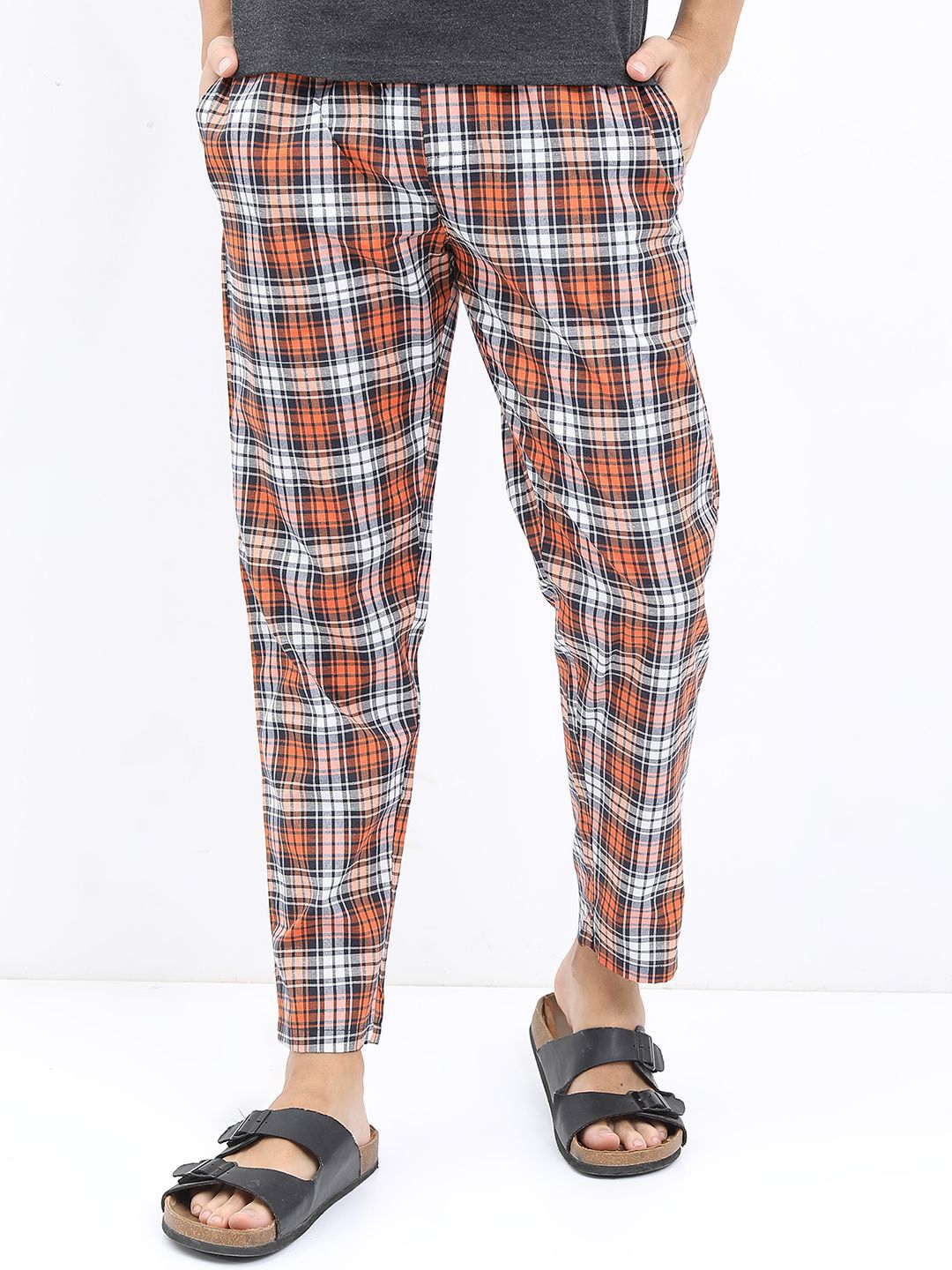 HIGHLANDER Men Checked Lounge Pants deal from myntra