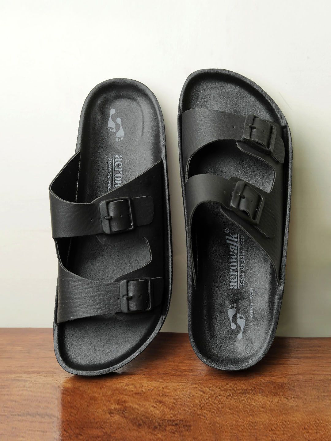 Aerowalk Men Synthetic Sliders