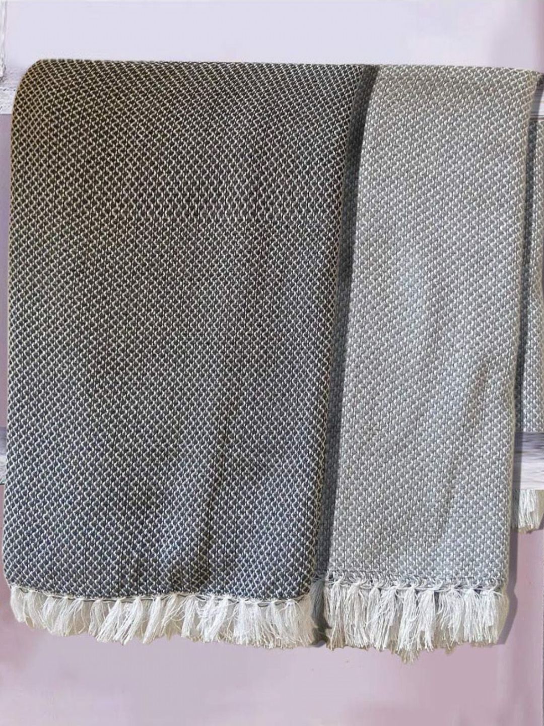 Lushomes Grey & White 2 Pieces Cotton 300 GSM Bath Towels