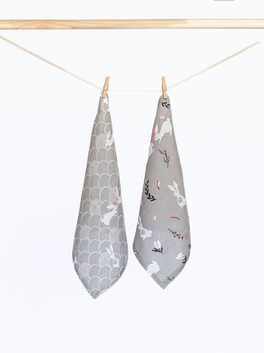 cocoon care Grey & White 2 Pieces Printed Bamboo 110 GSM Face Towels