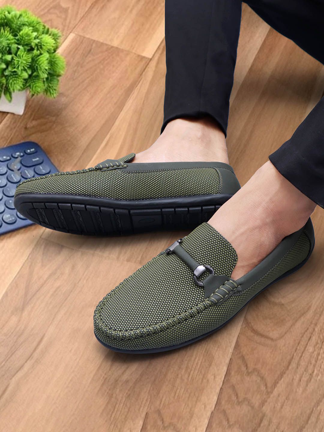 SHUAN Men Lightweight Loafers