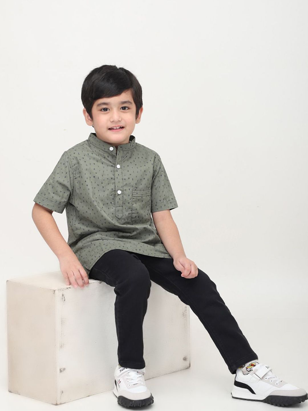 Biglilpeople Boys Standard Mandarin Collar Micro Ditsy Printed Cotton Casual Shirt