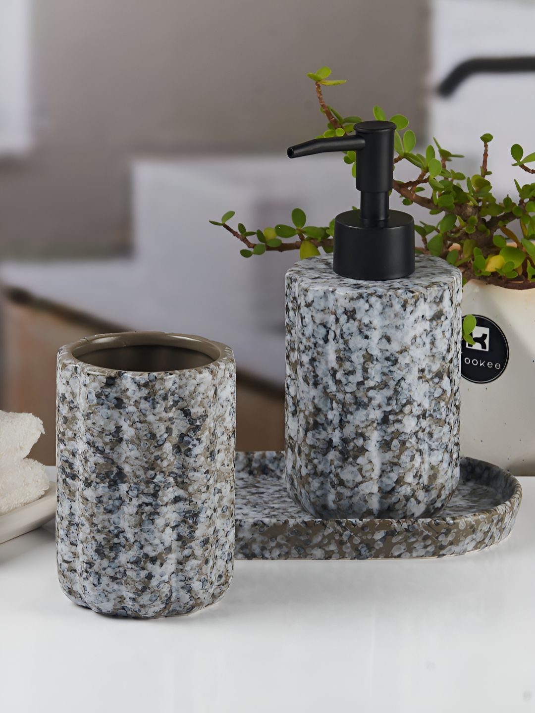 Kookee Grey 3 piece Abstract Ceramic Bath Accessories Set