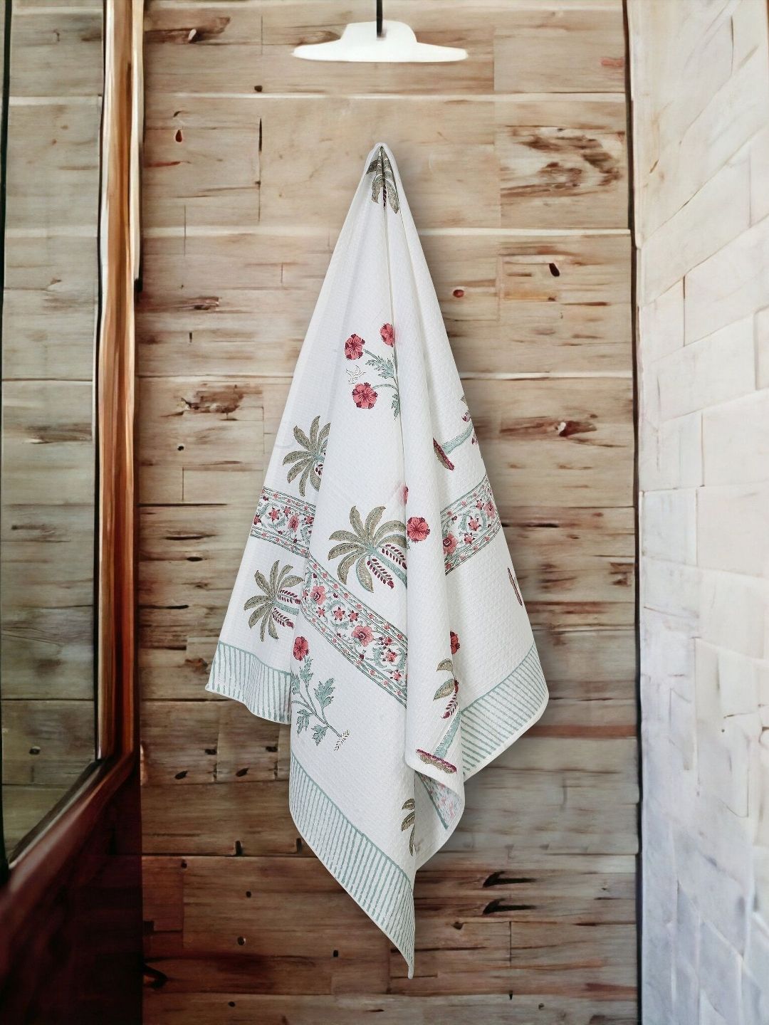 Texstylers Green & White Printed Pure Cotton 300 GSM Bath Towel