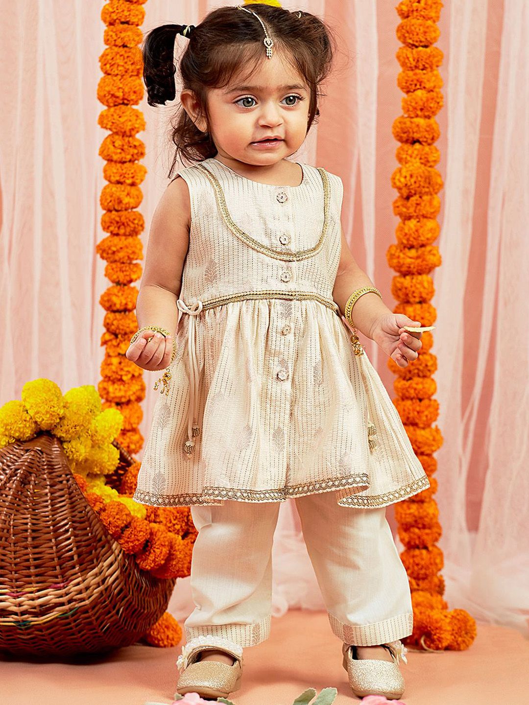 VASTRAMAY Girls Ethnic Motifs Woven Design Beaded Jacquard Anarkali Kurta With Trousers Offers & Cashback