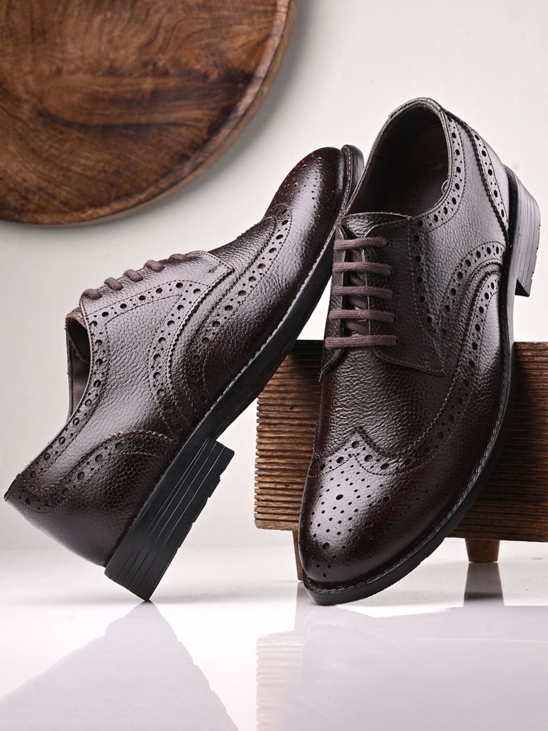 Auserio Men Solid Leather Formal Brogues