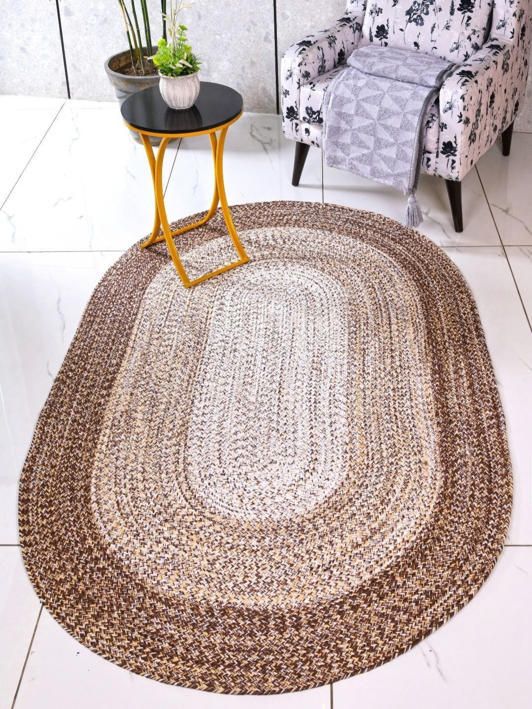 Saral Home Saral Home Brown & Beige Geometric Anti-Skid Carpet