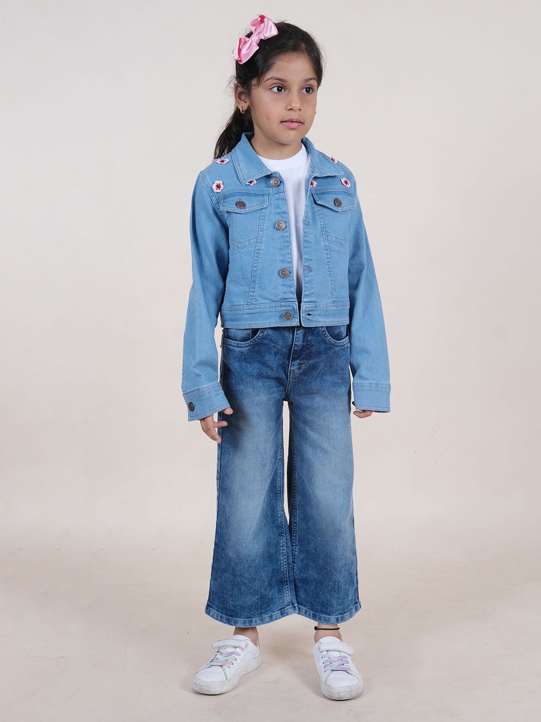 KiddoPanti Girls Round Neck T-Shirt And Flared Jeans With Jacket