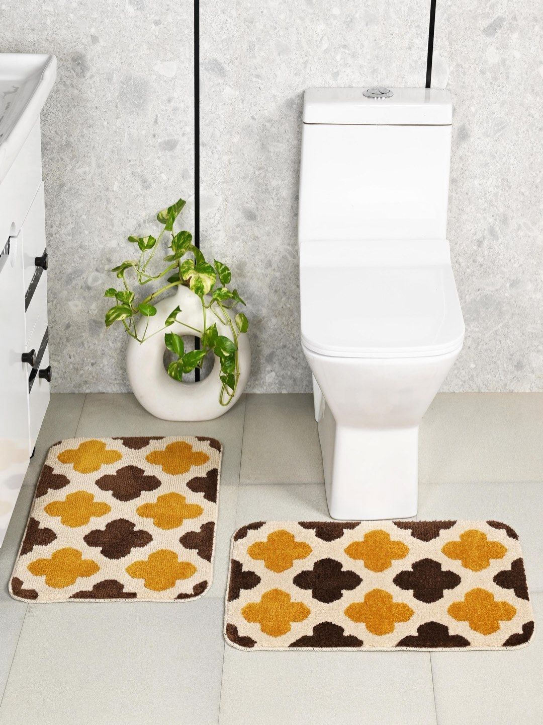 Saral Home Yellow & Brown 2 Pieces Printed Antiskid Bath Rugs
