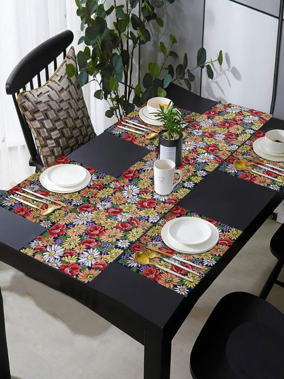 PRAKARTIK Set of 5 Navy Blue & Green Floral Dining Table Mats With Runner