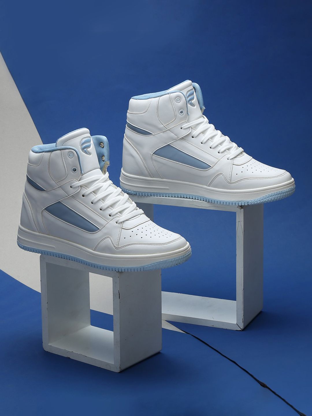 Field Care Men Colourblocked Lace-Up High-Top Sneakers
