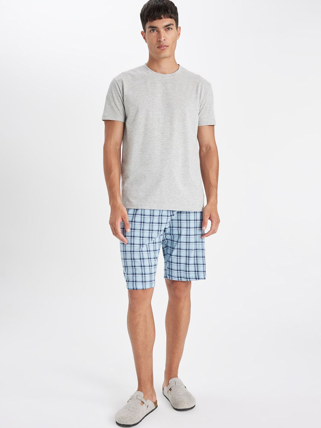 DeFacto Checked Round Neck Short Sleeves Pure Cotton T-Shirt With Shorts