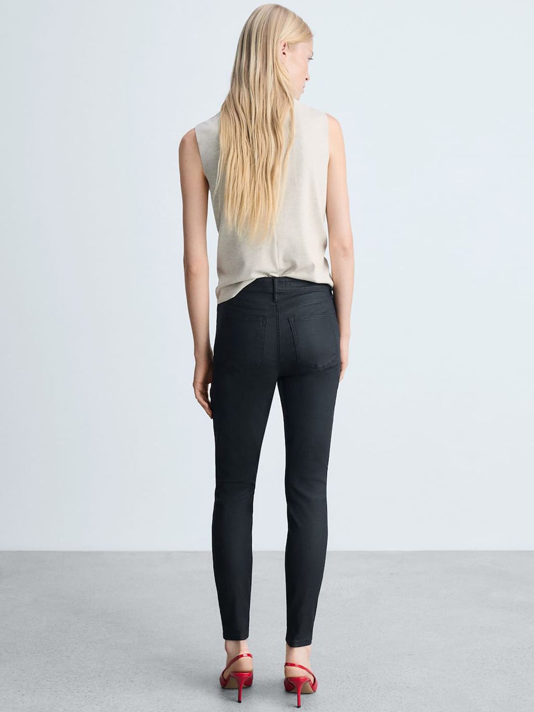 Skinny Fit High-Rise Stretchable Jeans