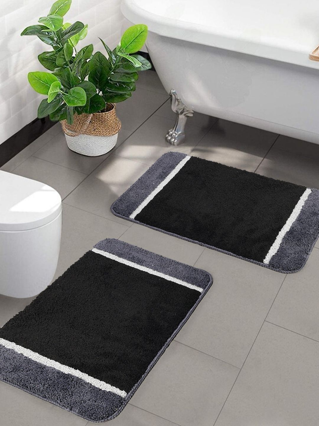 Saral Home Black & Grey 2 Pieces Striped Microfibre 2200 GSM Anti-Skid Bath Mats