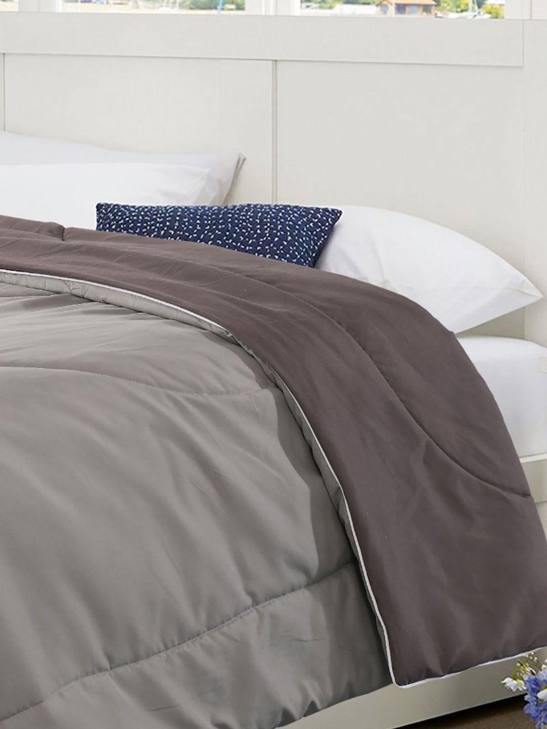 Saral Home Grey Geometric Printed Microfiber AC Room Reversible Single Bed Comforter