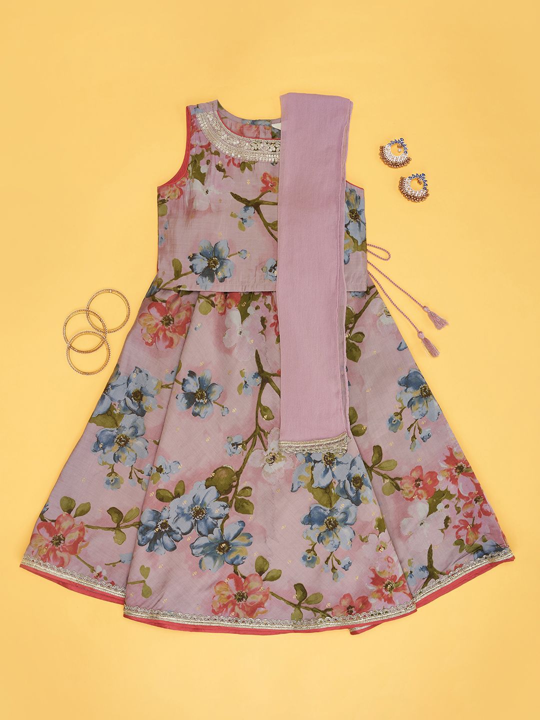 AKKRITI BY PANTALOONS Girls Printed Sequinned Ready to Wear Lehenga & Blouse With Dupatta