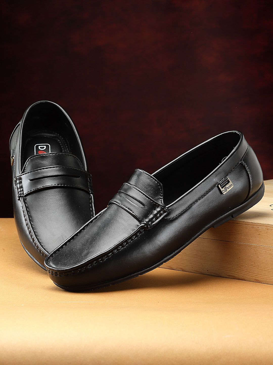 Action Men Solid Lightweight Loafers