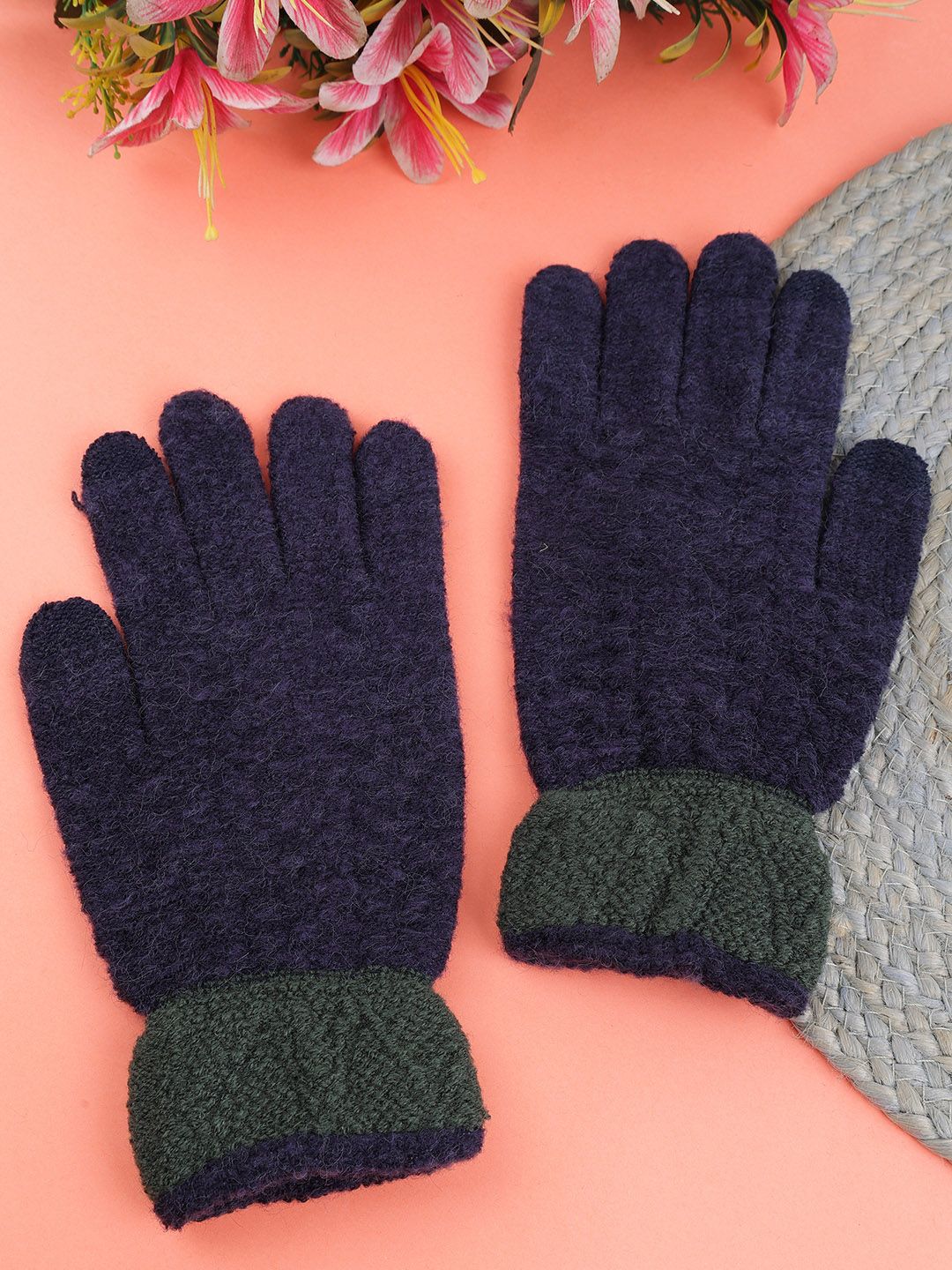 ELLIS Unisex Acrylic Touchscreen Gloves