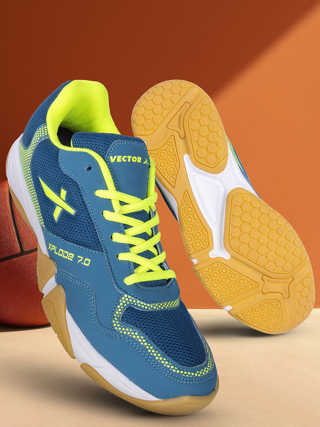 VECTOR X Unisex Lace-Ups Non-Marking Badminton Shoes