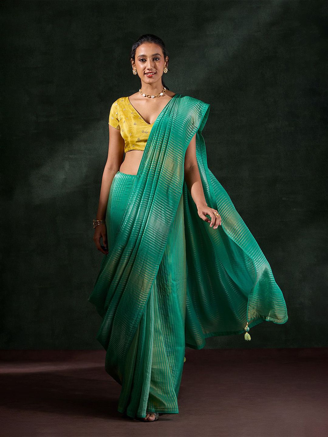 Saree With Blouse Piece Taneira Women Striped Zari Saree With Blouse Piece