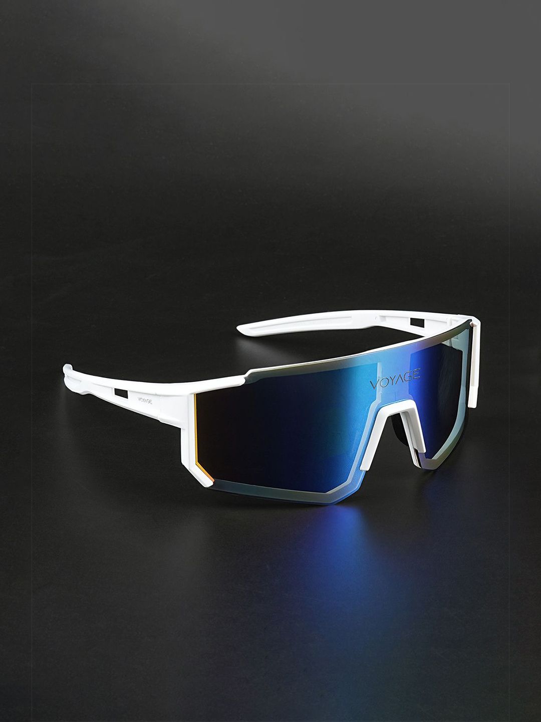 Voyage Unisex Sports Sunglasses with UV Protected Lens