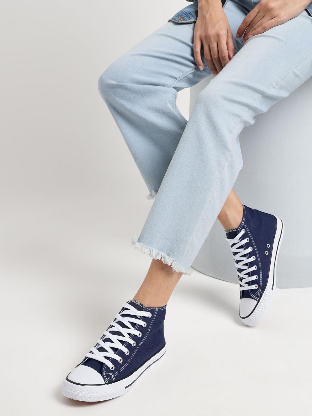 Truffle Collection Lace-Ups Women Sneakers