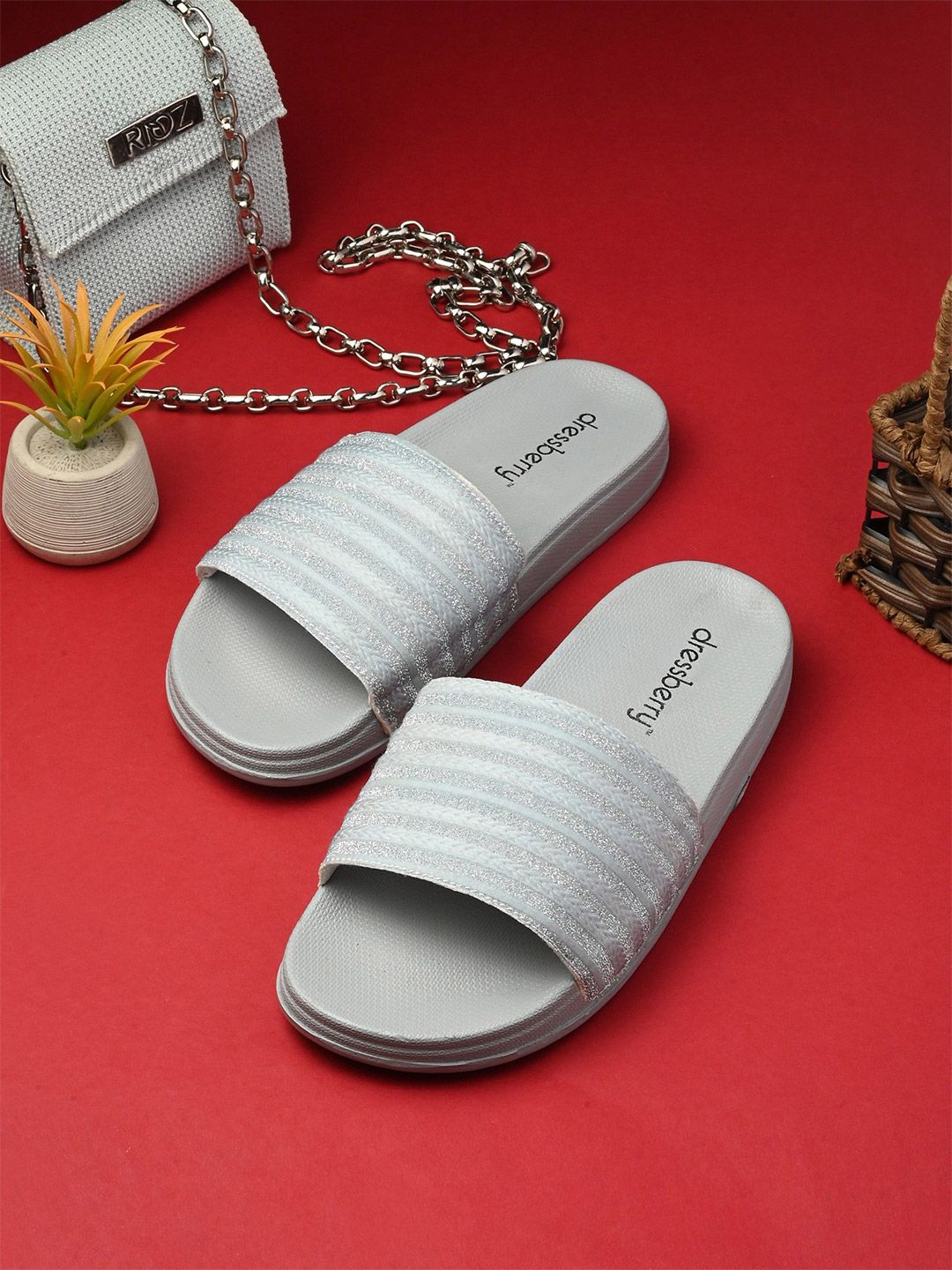 DressBerry Women Striped Sliders