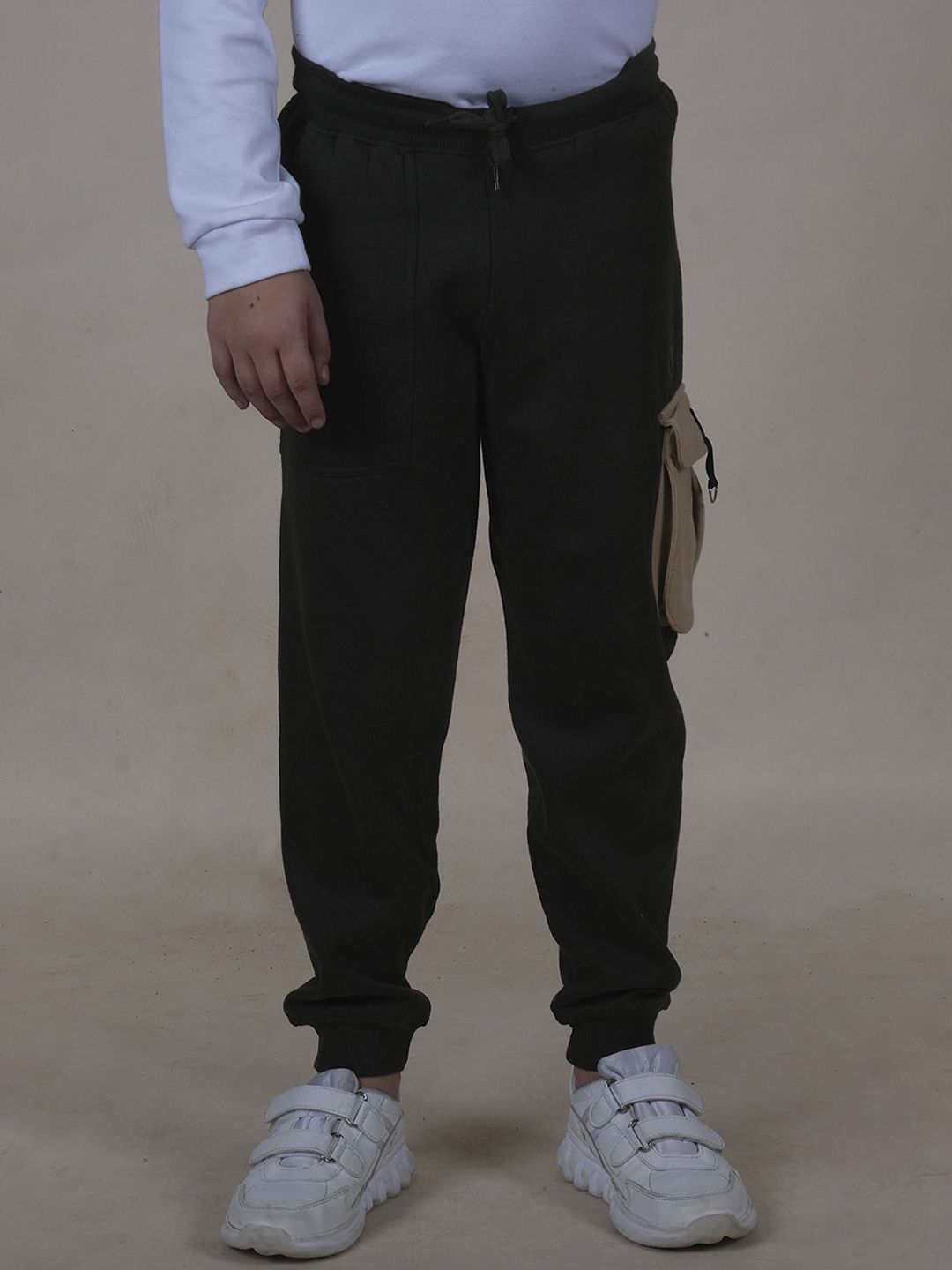 KiddoPanti Solid Boys Mid-Rise Joggers