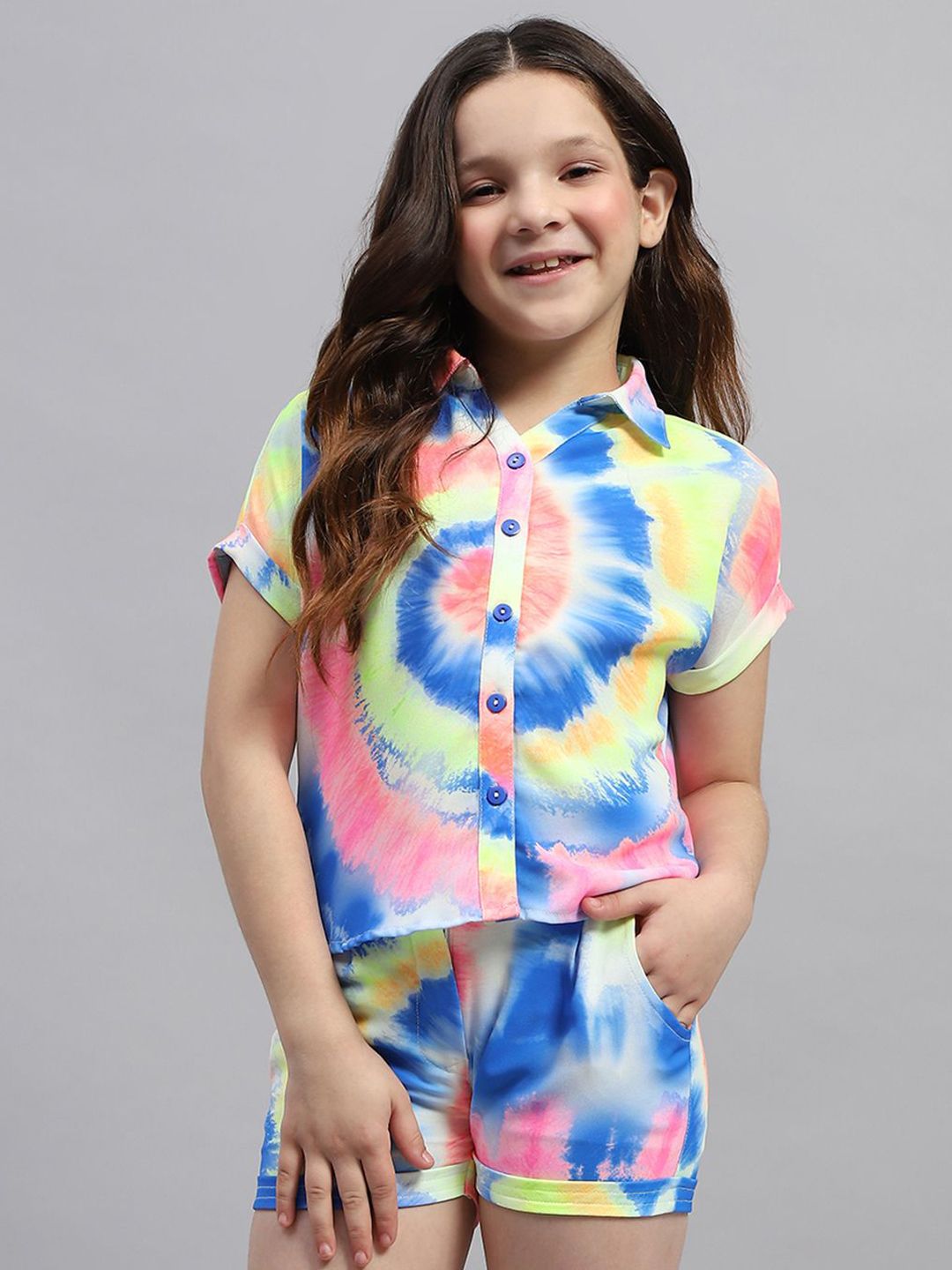 Monte Carlo Girls Tie & Dye Shirt Collar Shirt with Shorts