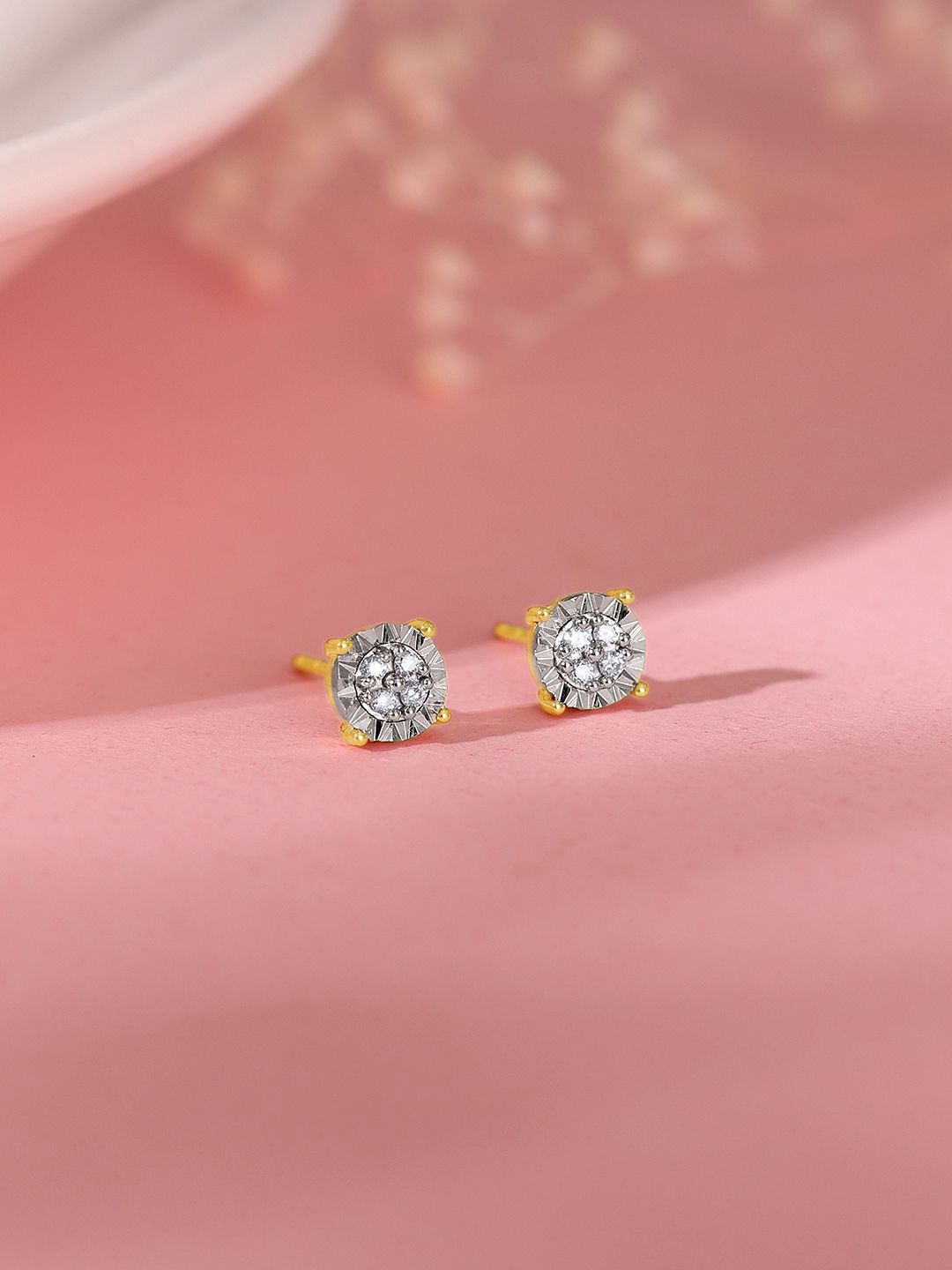 GIVA 14K Yellow Gold Dazzling Circle Diamond Earrings-1.214 gms