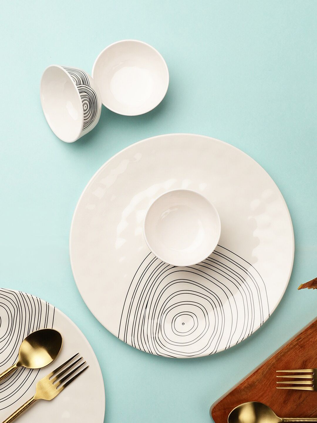 Servewell White & Black Pieces Geometric Printed Melamine Glossy Bowls Price in India