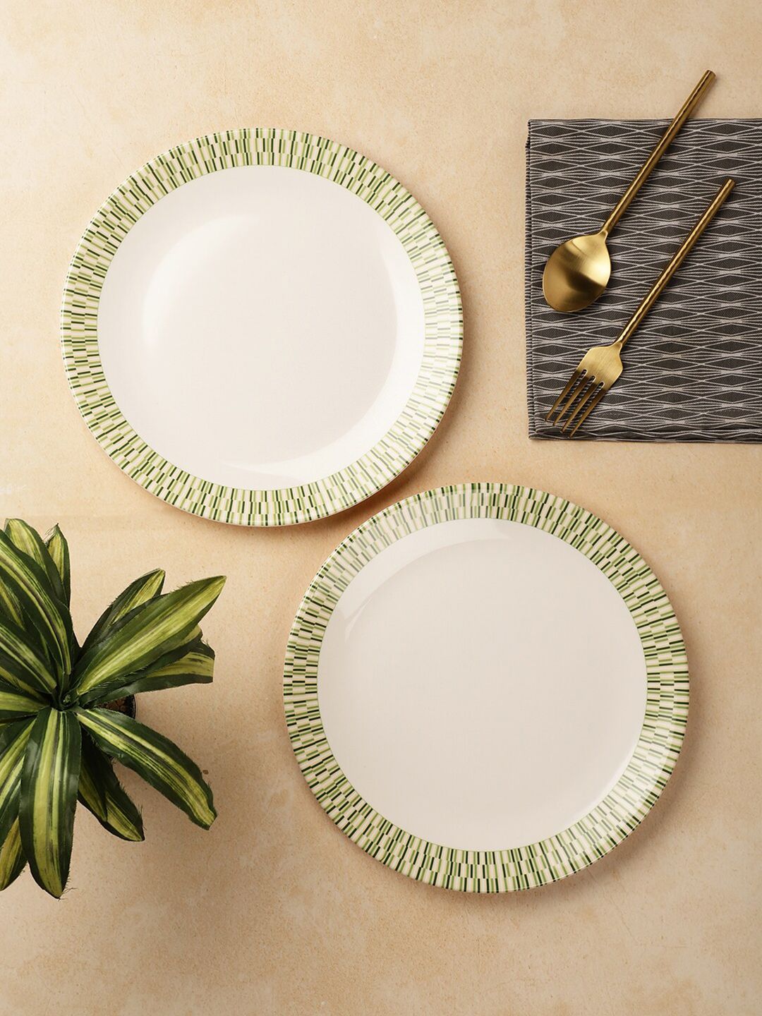 Servewell White & Green 6 Pieces Geometric Printed Melamine Glossy Plates Price in India