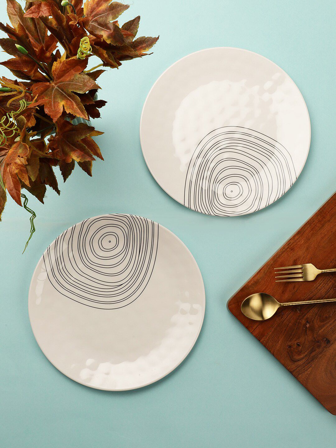 Servewell White & Black 6 Pieces Geometric Printed Melamine Glossy Plates Price in India