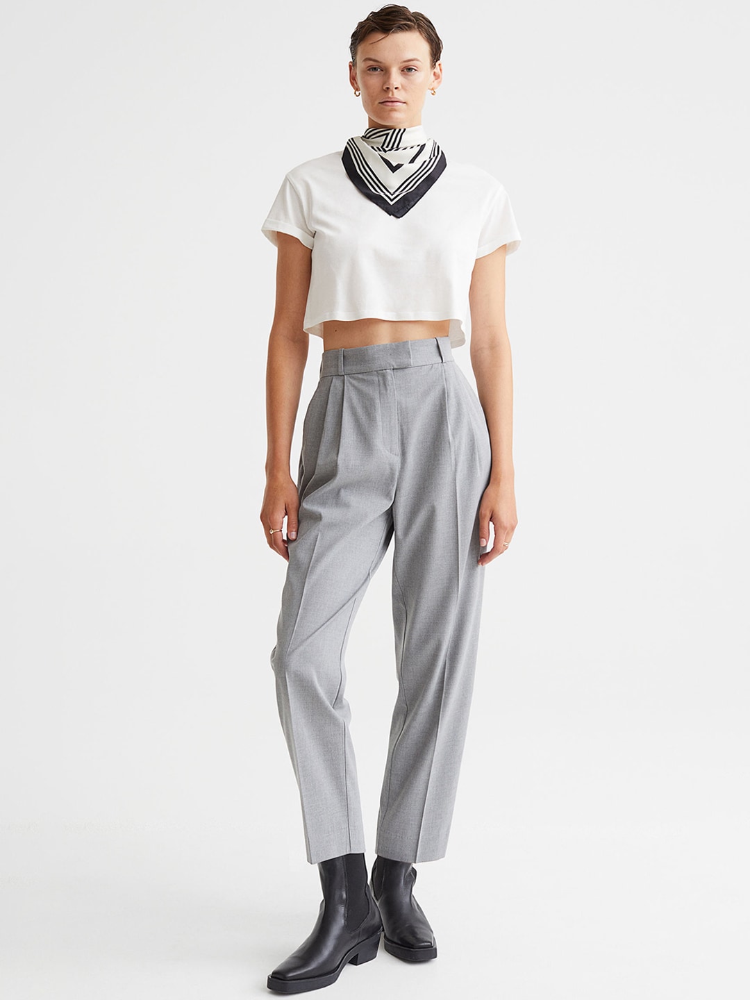 H&M Woman Ankle-length trousers Price in India