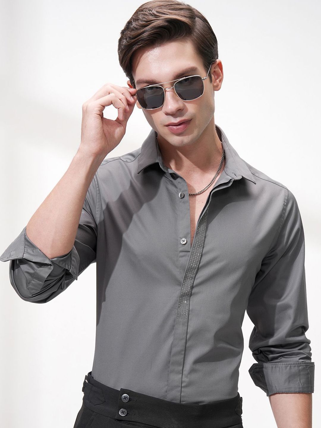 HIGHLANDER Men Comfort Slim Fit Opaque Casual Shirt