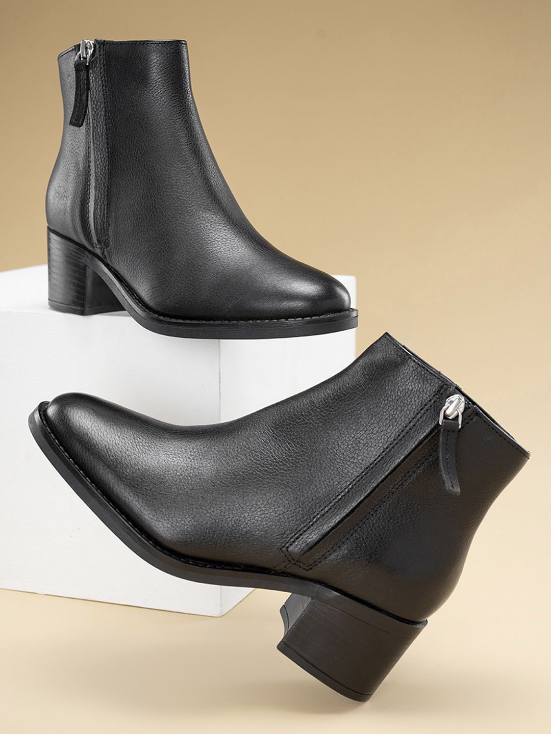 Red Tape Red Tape Women Leather Chelsea Boots