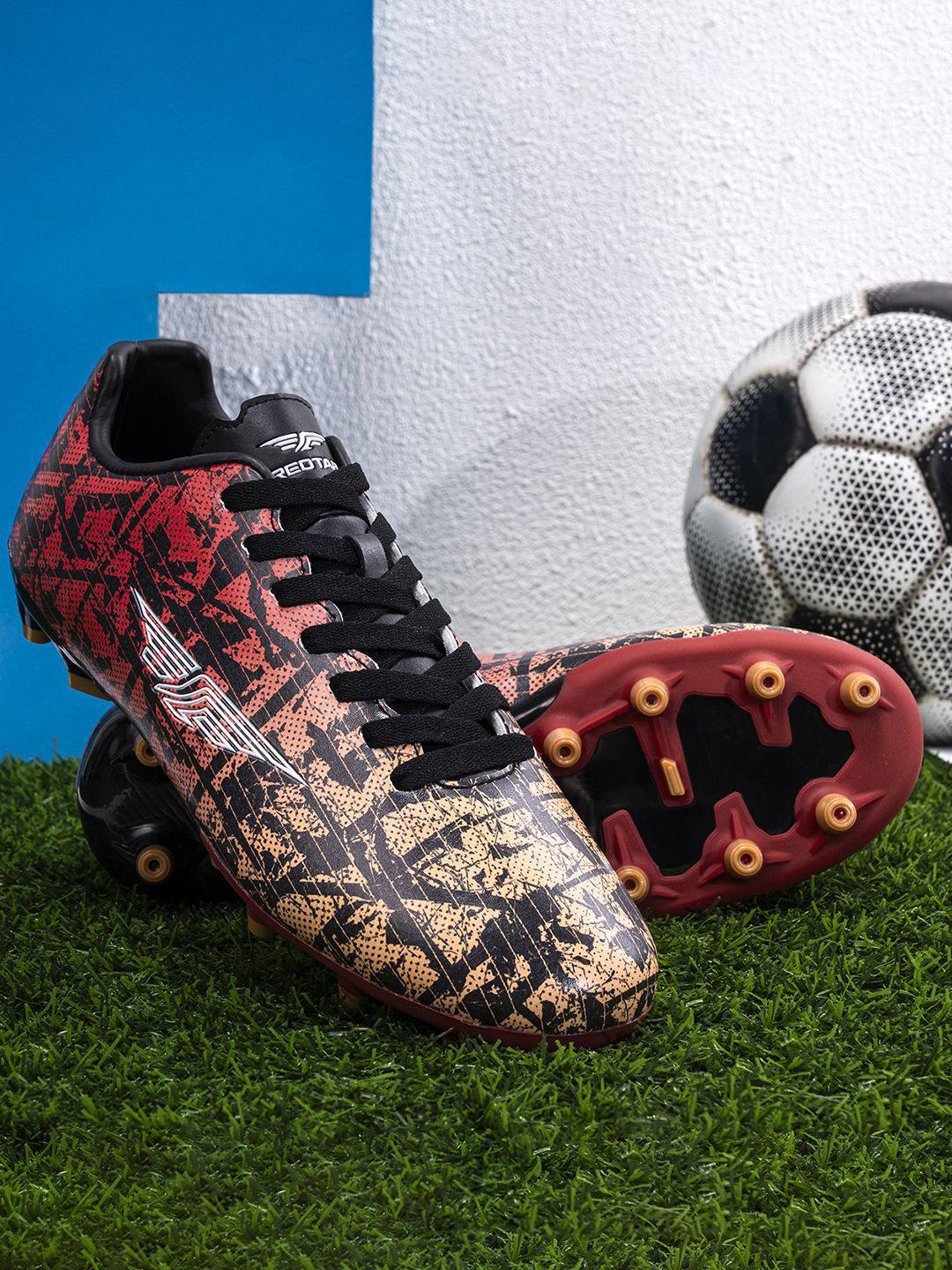 Red Tape Men Football Shoes