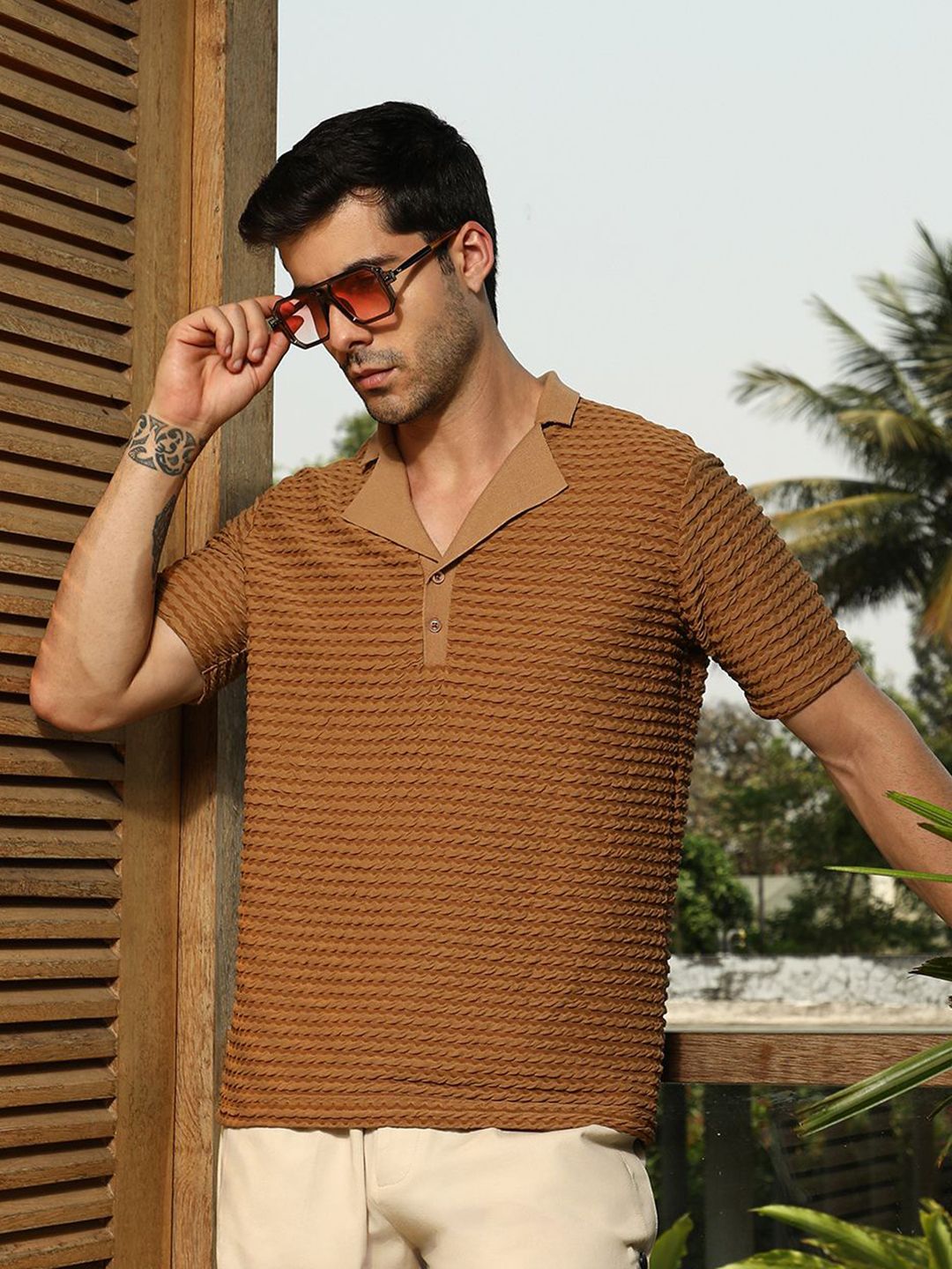 CAHOOT Men Textured Cotton Polo T-shirt