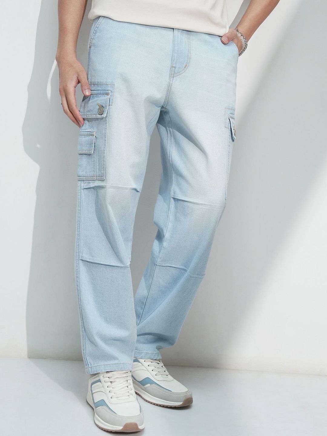 HIGHLANDER Men Straight Fit Mid-Rise Stretchable Jeans