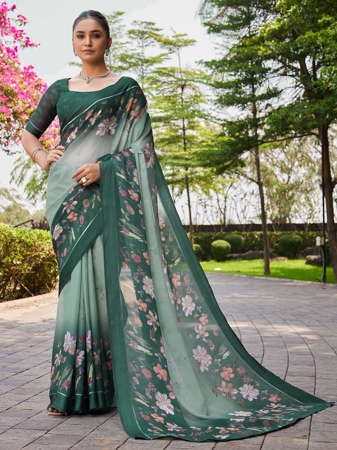 Satrani Floral Printed Pure Georgette Saree