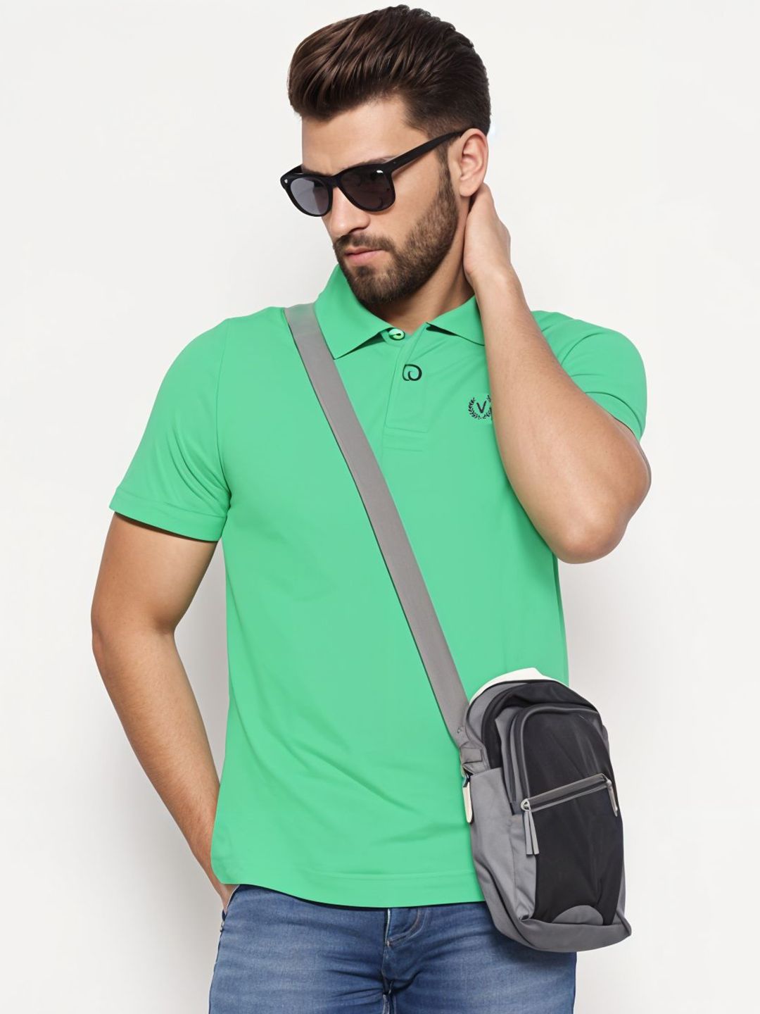 MACK JONNEY Men Solid Polo Collar Cotton T-shirt